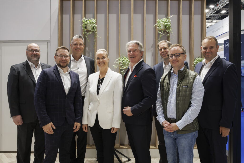 Group photo of the LTA signing ceremony, May 19, 2026, CWIEME Berlin © Jule Halsinger for ASTA